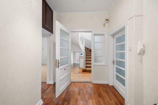 Diele im EG, Wohnungseingang