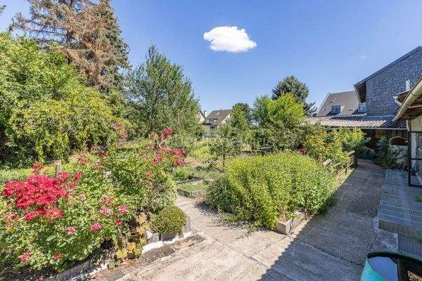 3489 Sommeridylle im Garten a