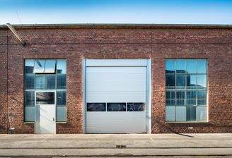 a5-lagerhalle-hilden-ellerstrasse-aussen-tor-druck