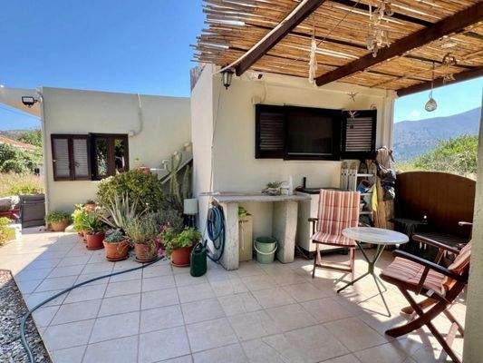 Kreta, Latsida: Charmantes Dorfhaus mit Garten zu verkaufen