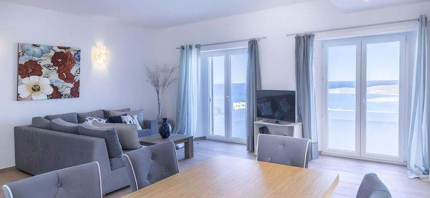 Elegante Villa mit atemberaubender Aussicht in Par