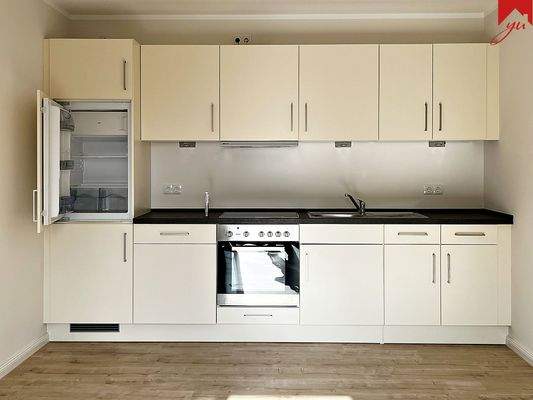 Küche mit moderner Einbauküche