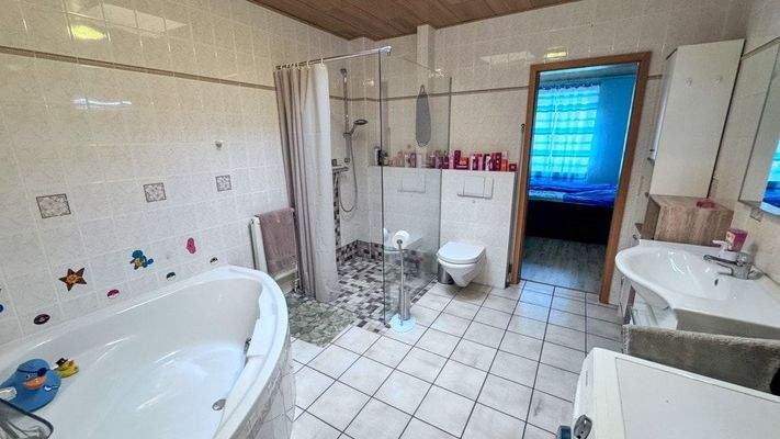 Einliegerwohnung - Einliegerwohnung - Vollbad