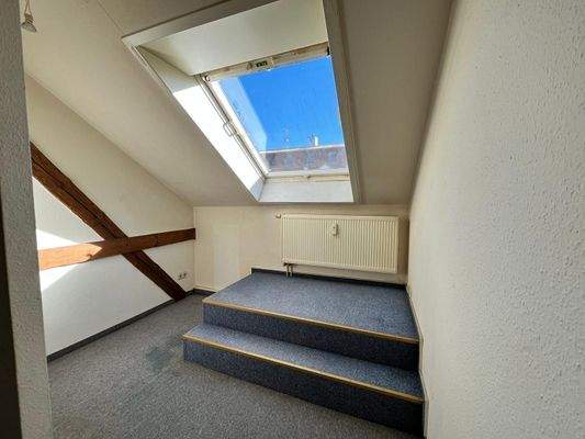 Dachzimmer mit Dachfenster