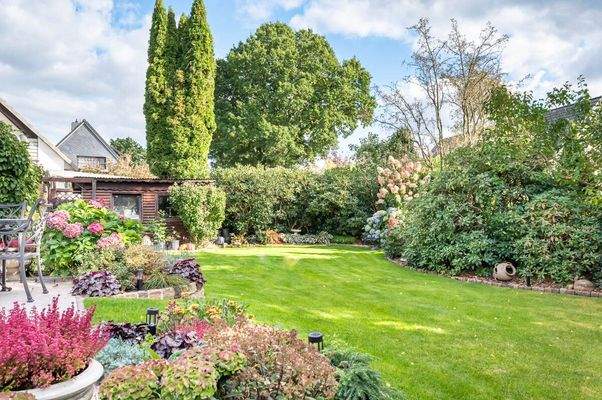 eingewachsener Garten