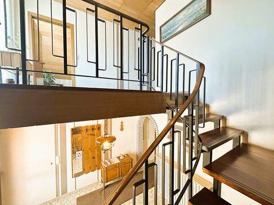 Treppe Erdgeschoss/ Dachgeschoss