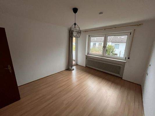 1.OG: Schlafen mit Südbalkon