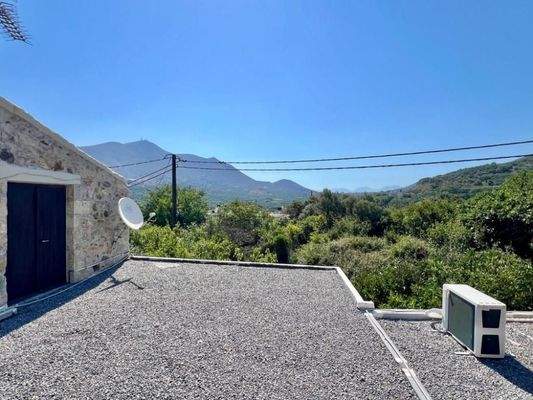 Kreta, Latsida: Charmantes Dorfhaus mit Garten zu verkaufen