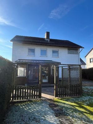Hausansicht Rückseite mit Wintergarten
