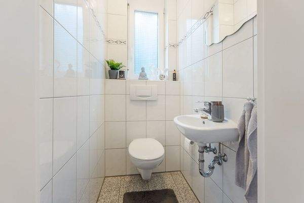 Gäste-WC Wohnung 1