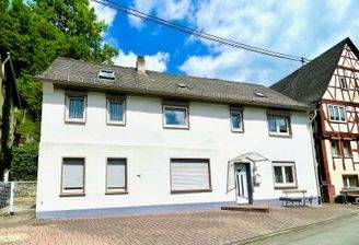 Obernhof_Außen_Ansicht vorn.jpeg