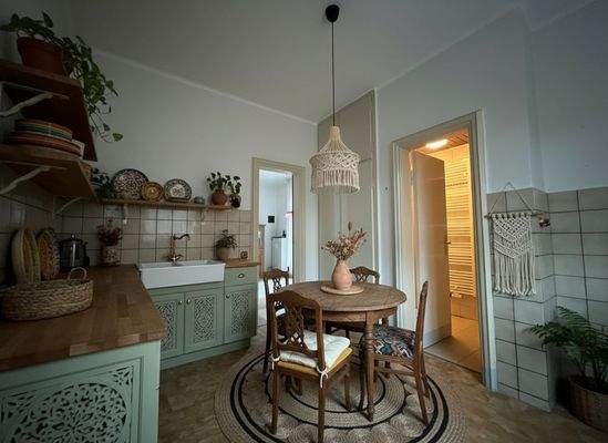 staged-room-Küche und Bad