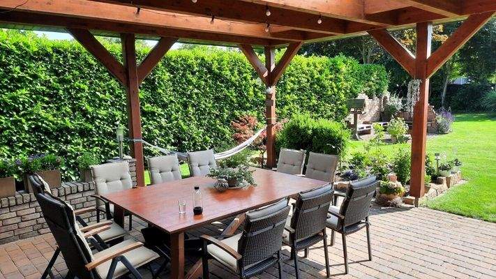 überdachte Terrasse