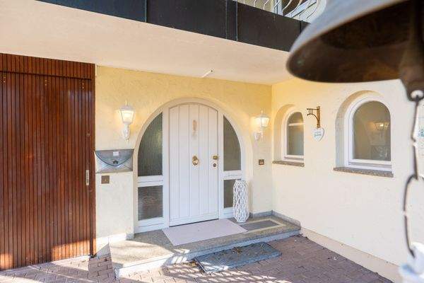 Außenansicht Eingangsbereich