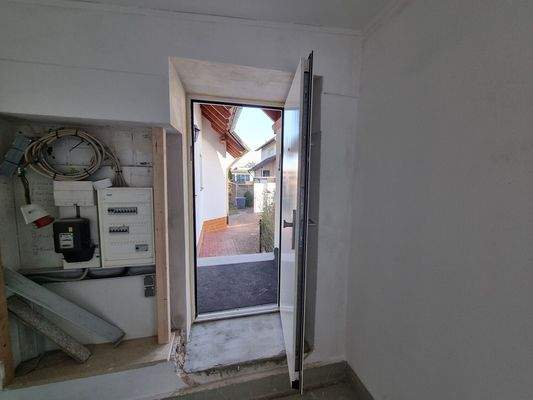 Eingang Nebengebäude