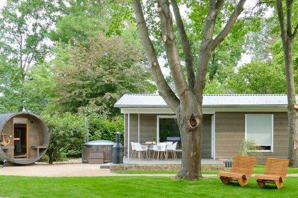 11 Aussenansicht Bungalow 4.jpg