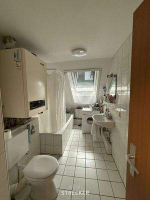 Wohnung DG rechts Badezimmer