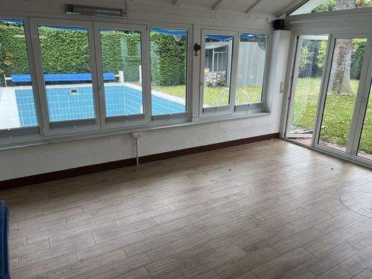 das schöne Pool-Haus