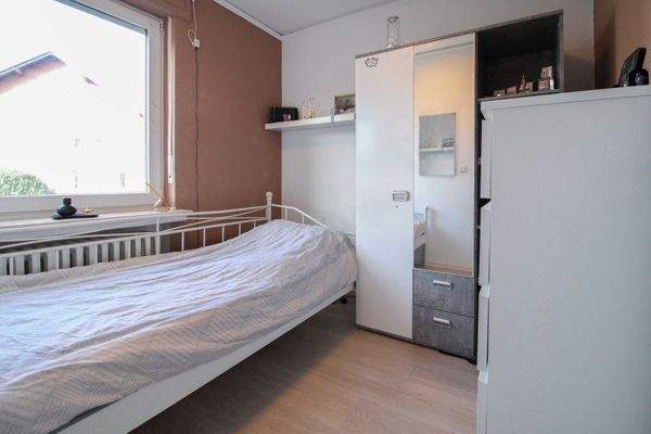 08 Büro Schlafzimmer