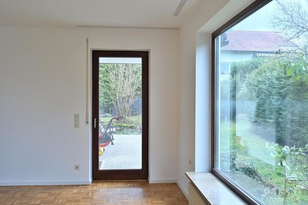 Blick-Garten-Terrasse