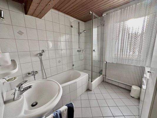 Badezimmer OG