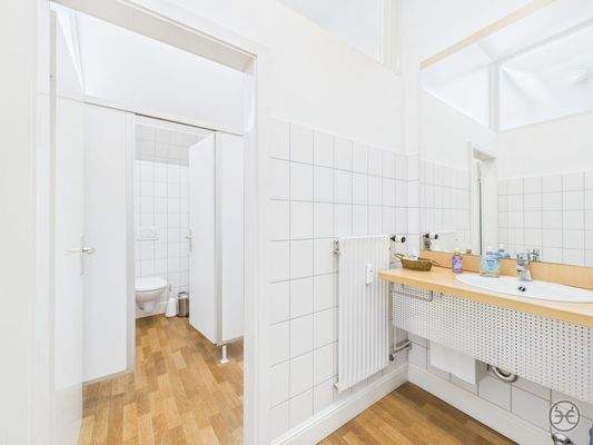 CAM05560G0-PR0024-STILL026