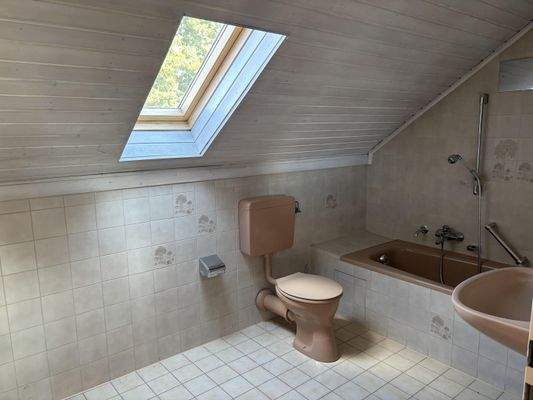 Tageslichtbad im Dachgeschoss