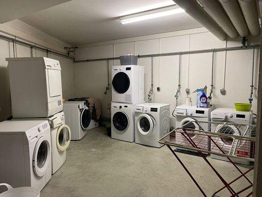 Hauswirtschaftsraum im Keller