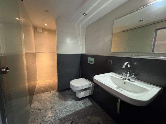 Badezimmer Untergeschoss