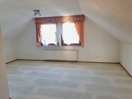 2. Zimmer im OG
