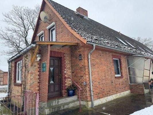 Hausansicht        .jpeg