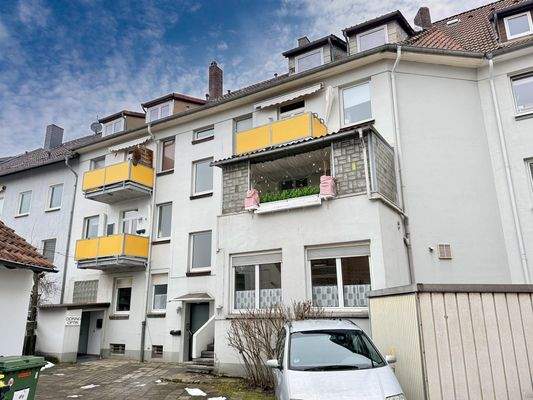 Ansicht von hinten u. Zugang zu den Whg.