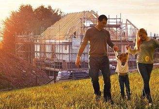 Collage-Grundstueck-Baustelle (1).jpg