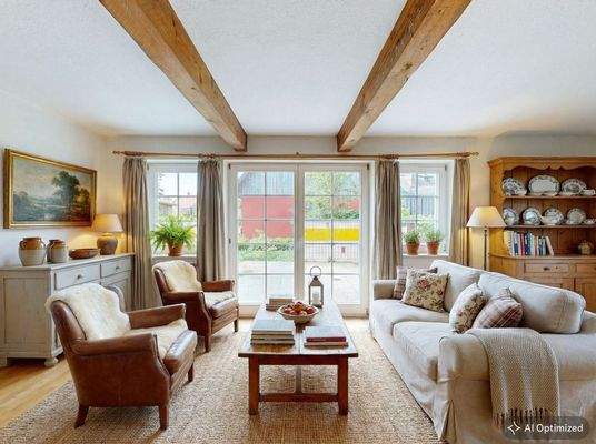 [KI-optimiertes Foto] Wohnzimmer mit Austritt zur Sonnenterrasse im Erdgeschoss