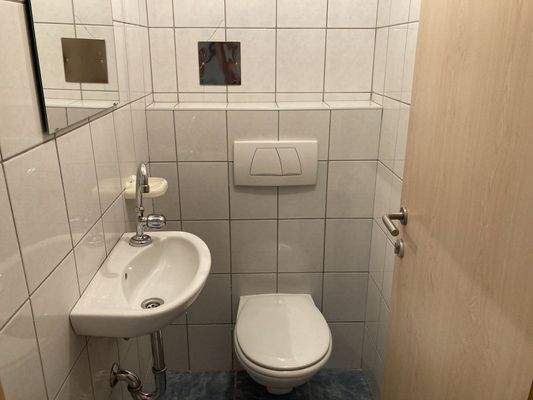 WC zugehörig zur Gewerbeeinheit