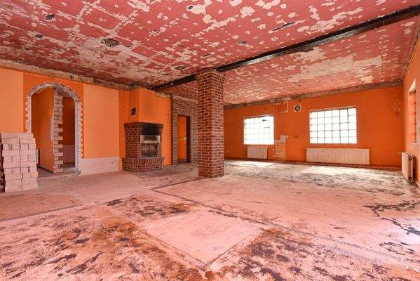 Wohnen-Essen-Kochen mit Kamin 