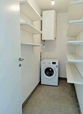 Abstellraum Einrichtungsbeispiel - KI generiert