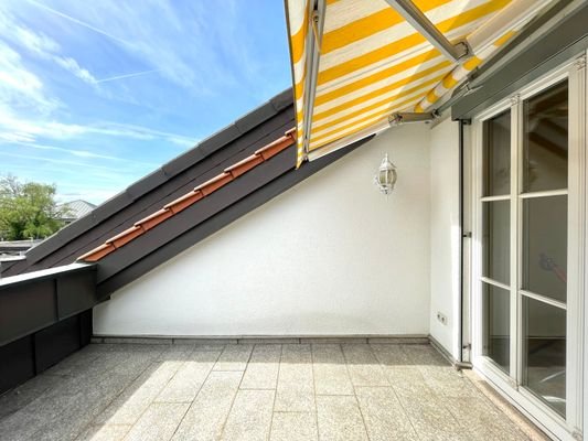 DG -Balkon 2 Bild 2.jpg