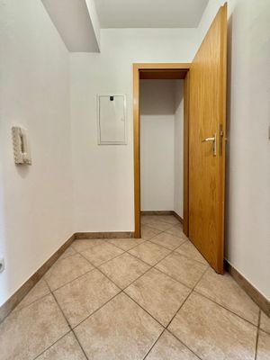 Flur in UG / Eingangsbereich 