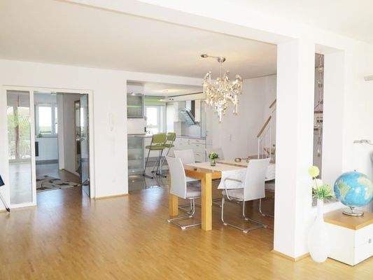 Küche u. Essbereich