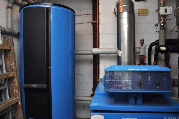 Heizung mit Warmwasserspeicher