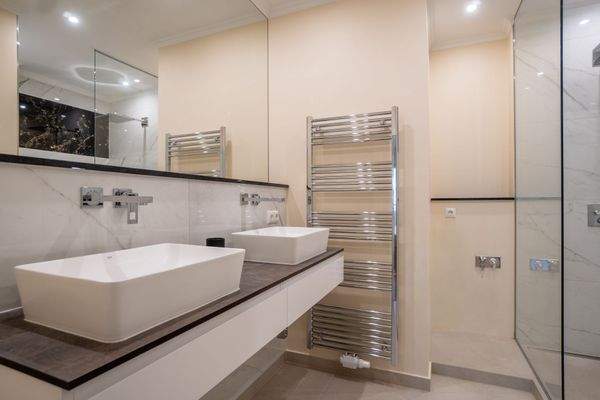 Innenliegendes Duschbadezimmer