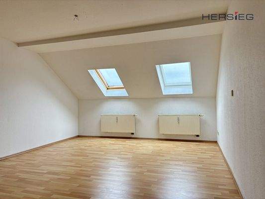 Schlafzimmer DG links