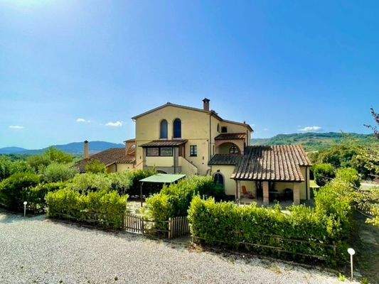 Ansicht Gebäude.jpg