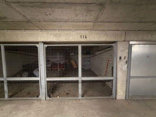 Tiefgaragenstellplatz