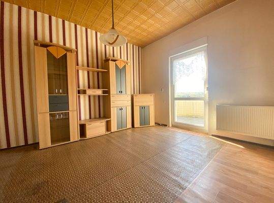 Zimmer OG mit Ausgang Balkon