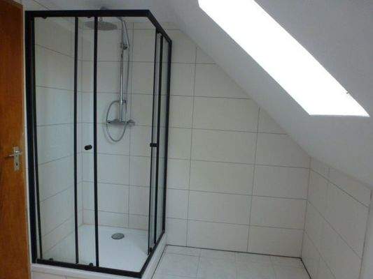 Duschbad mit Fenster