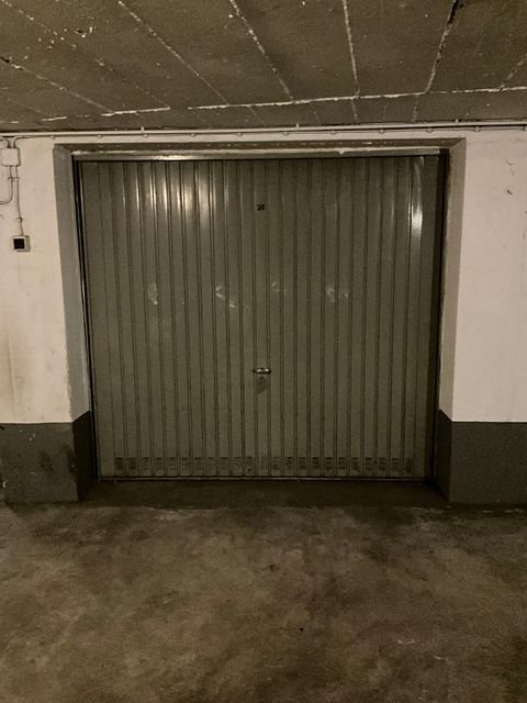 Düsseldorf Garage, Düsseldorf Stellplatz
