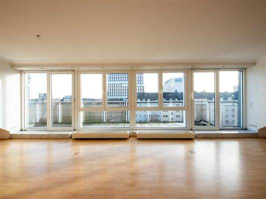 Wohnzimmer Fensterfront