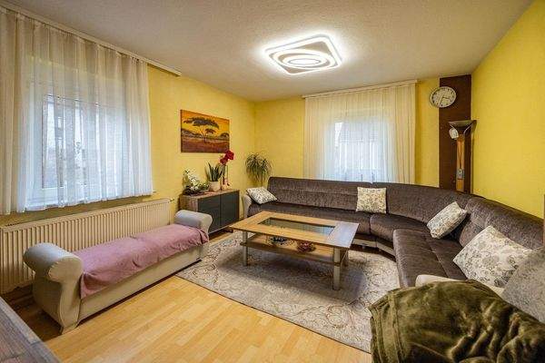 Wohnung, OG, rechts: Wohnen